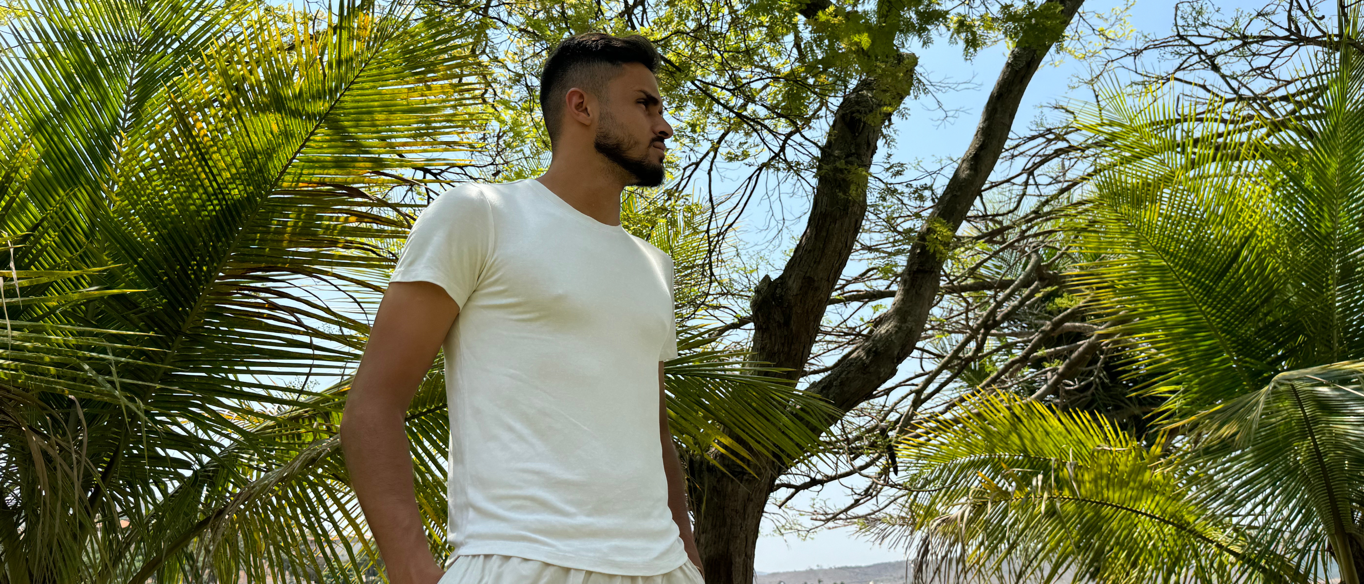 Camisetas Essential Move