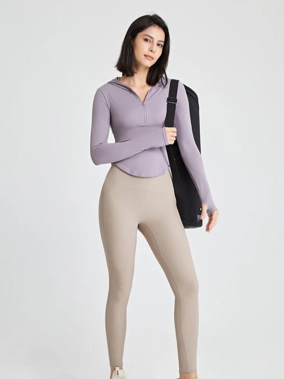 Blusa Fitness Manga Longa com Encaixe para Dedo