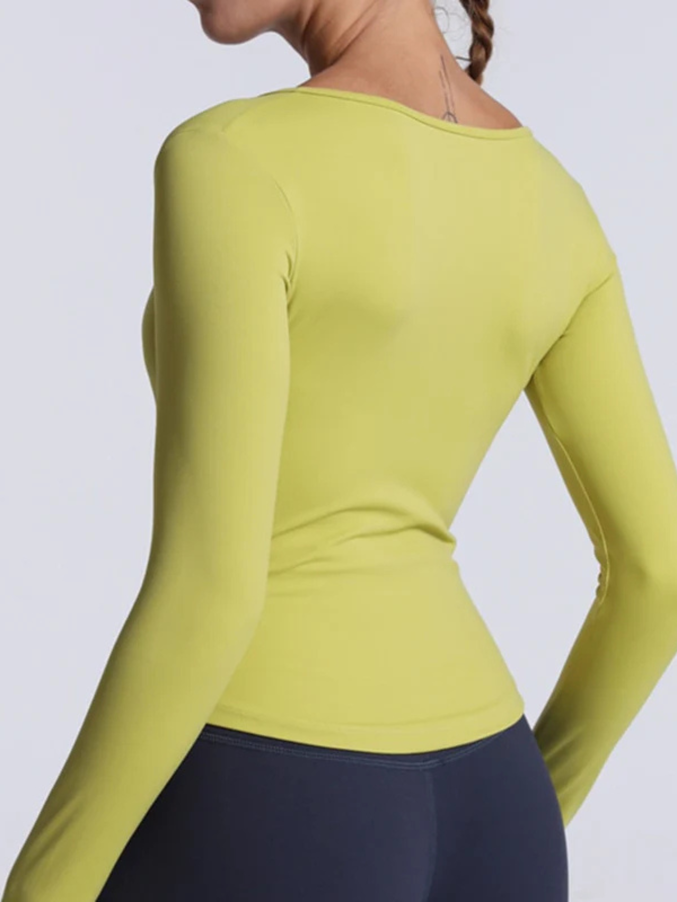 Blusa Manga Cumprida Gola V Move Act